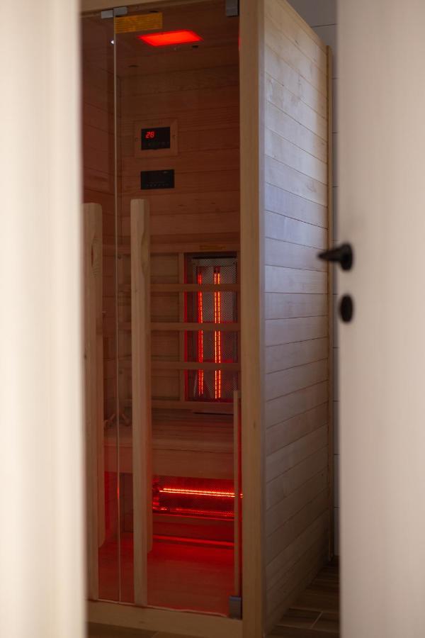 Kuca Trota - Sauna, Hot Tub Otočac Eksteriør bilde