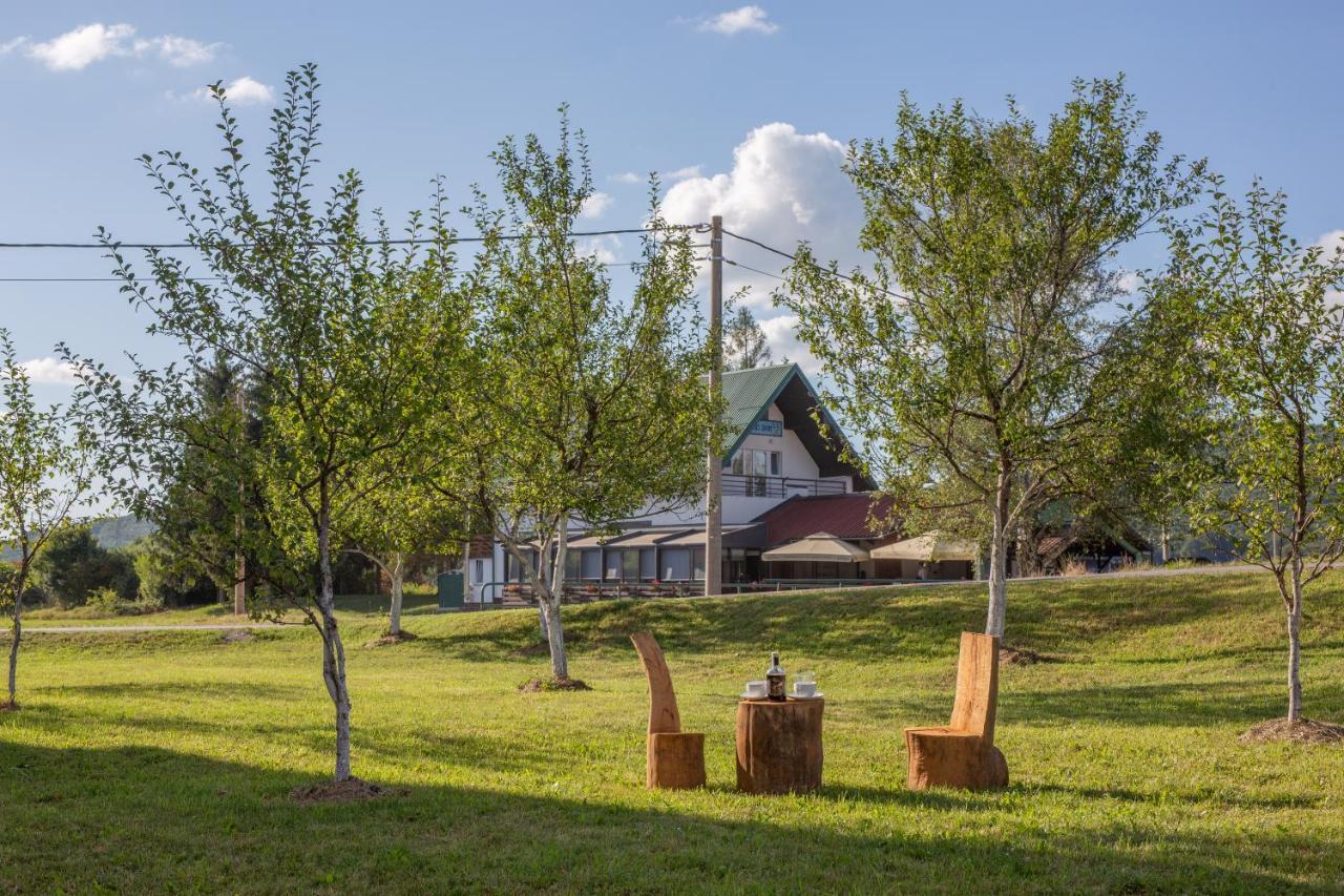 Kuca Trota - Sauna, Hot Tub Otočac Eksteriør bilde